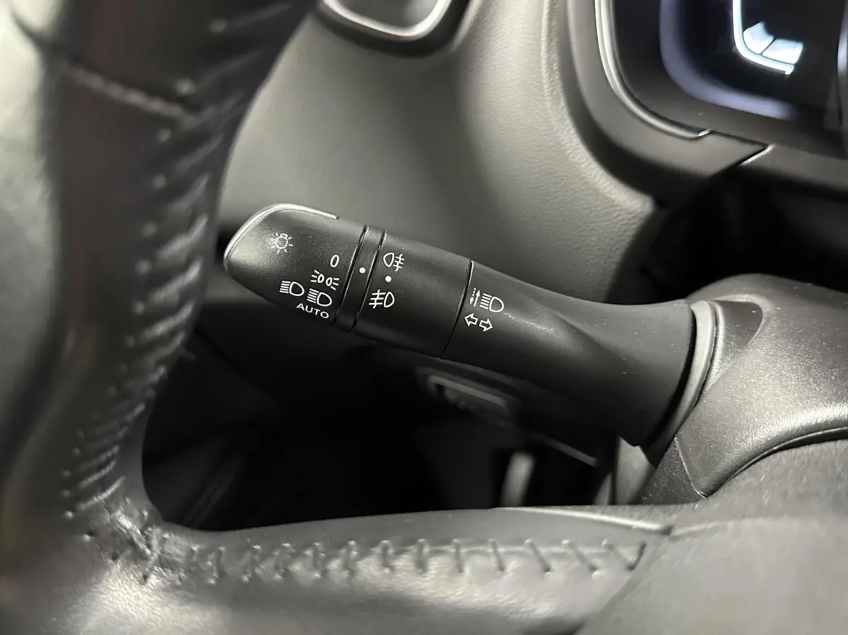 1.3 TCe Zen CARPLAY CRUISE 104.000 KM LM
