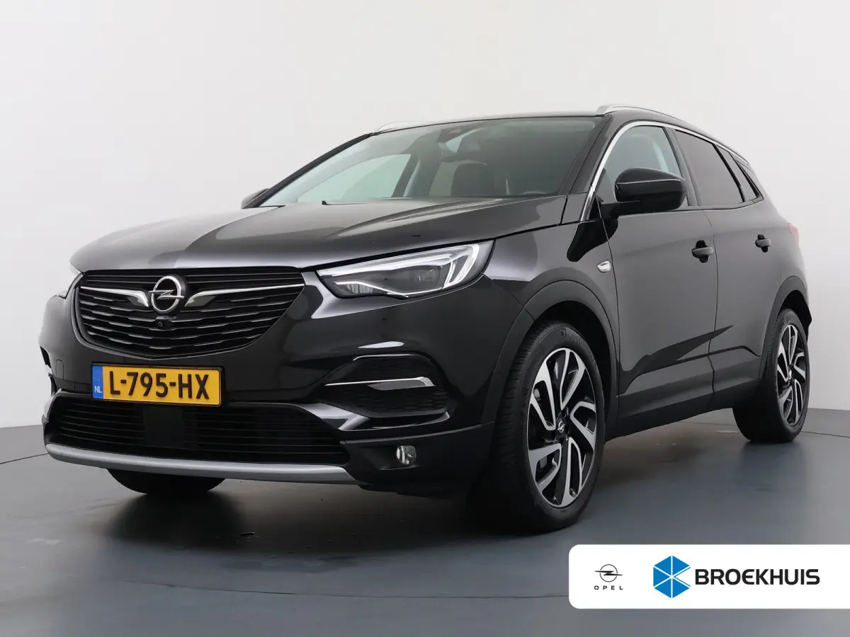 1.6 Turbo Ultimate / LEDER / Trekhaak / Navigatie / 360 Camera / Stuur -en stoelverwarmd / Stoelverkoeling / Elektr. Achterklep / Keyless / Parkeersensoren / 18'' LMV