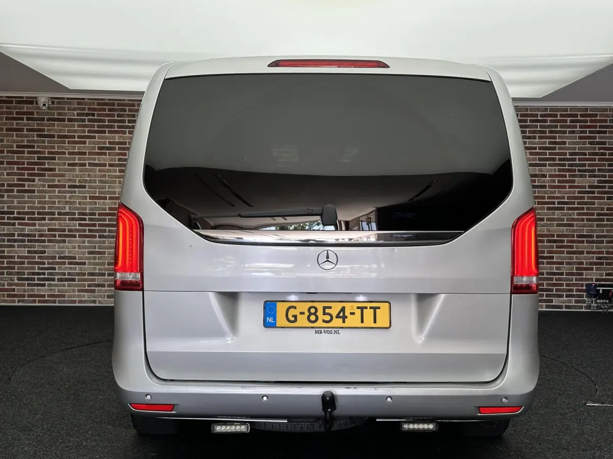220d Extra Lang 8 persoons | LED| 360'| Dubbele elektrische schuifdeur|