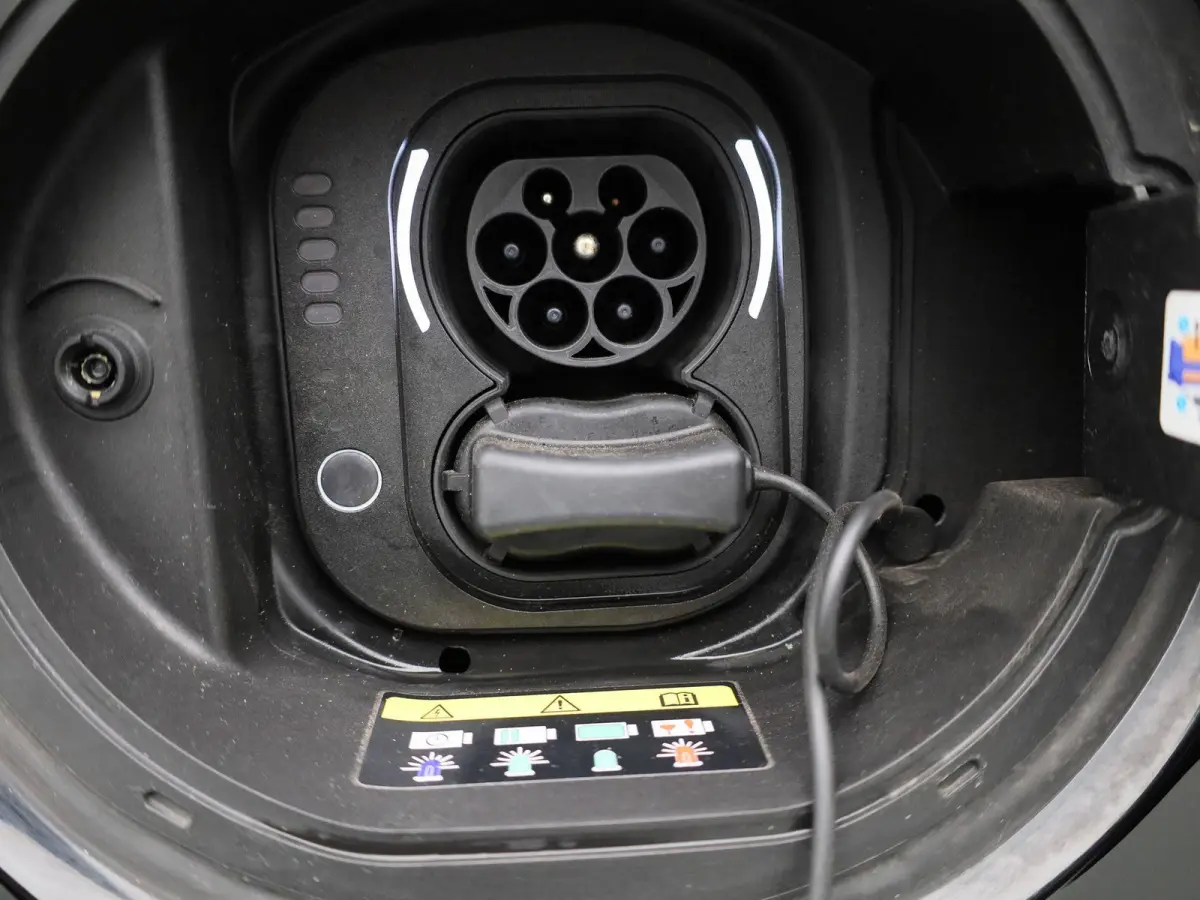 500e 42 kWh La Prima | LED Koplampen | Camera | Keyless | Navigatie |