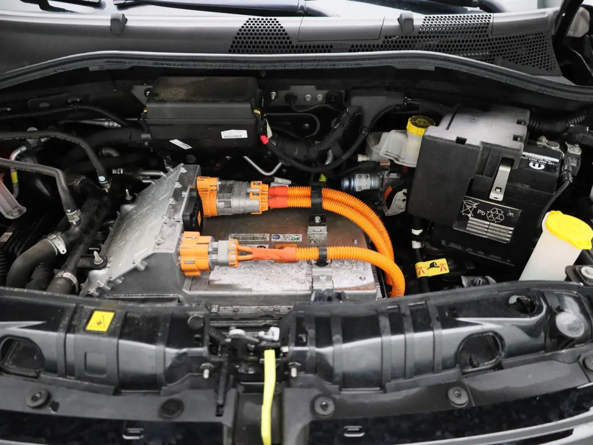 500e 42 kWh La Prima | LED Koplampen | Camera | Keyless | Navigatie |