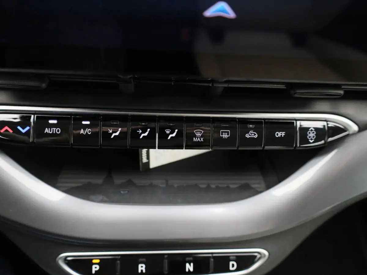 500e 42 kWh La Prima | LED Koplampen | Camera | Keyless | Navigatie |