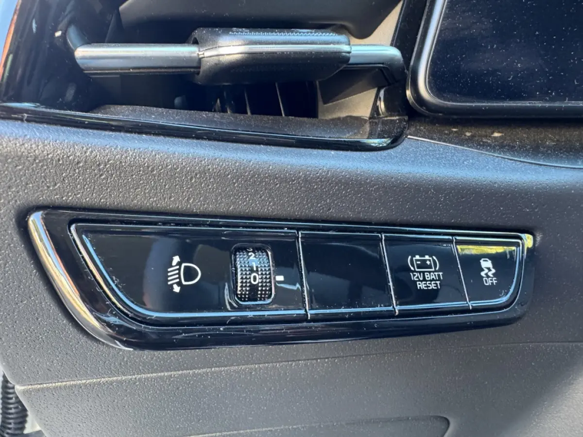 1.6 GDi Hybrid DynamicLine | Navigatie | Camera | ACC