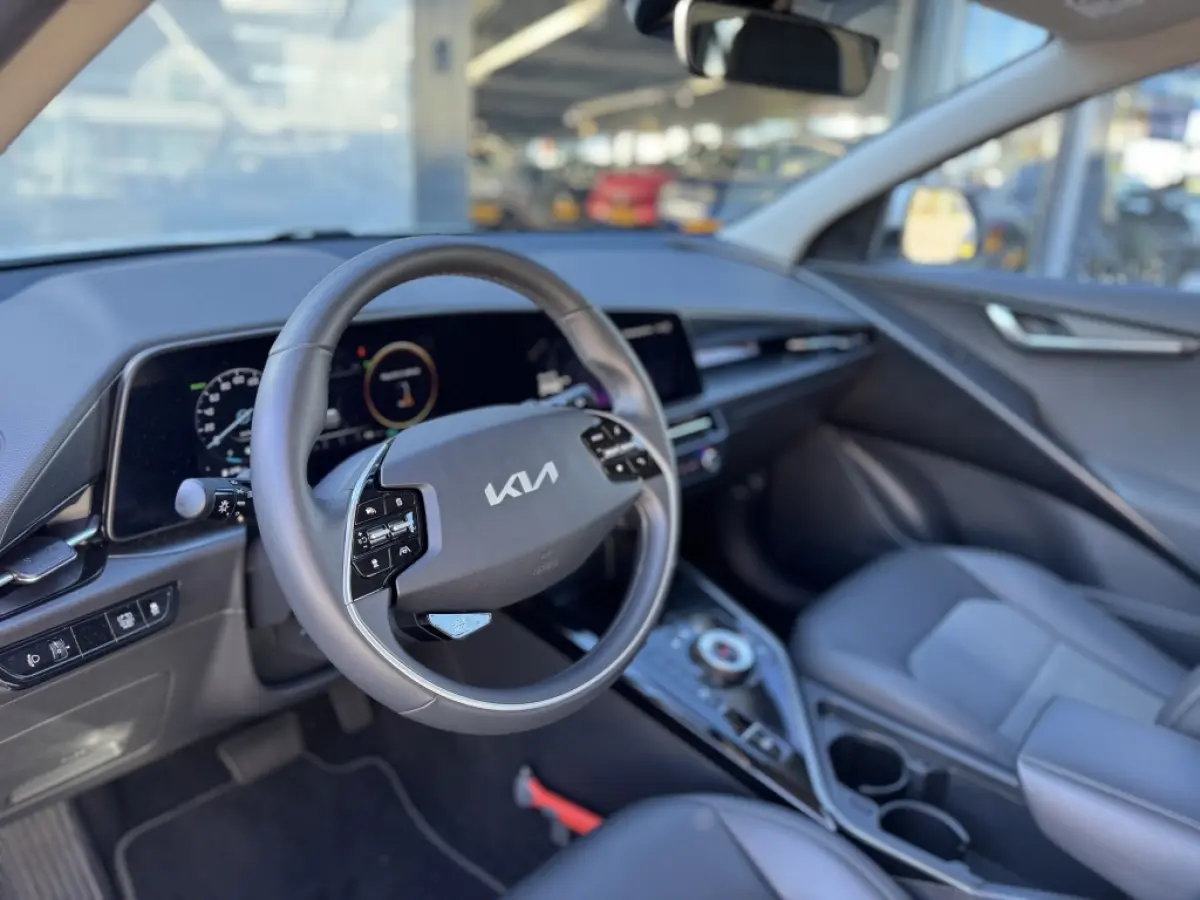 1.6 GDi Hybrid DynamicLine | Navigatie | Camera | ACC