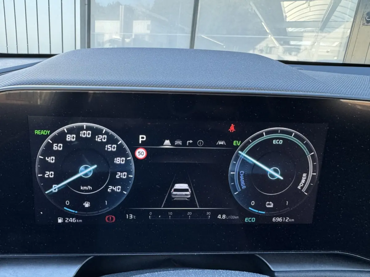 1.6 GDi Hybrid DynamicLine | Navigatie | Camera | ACC