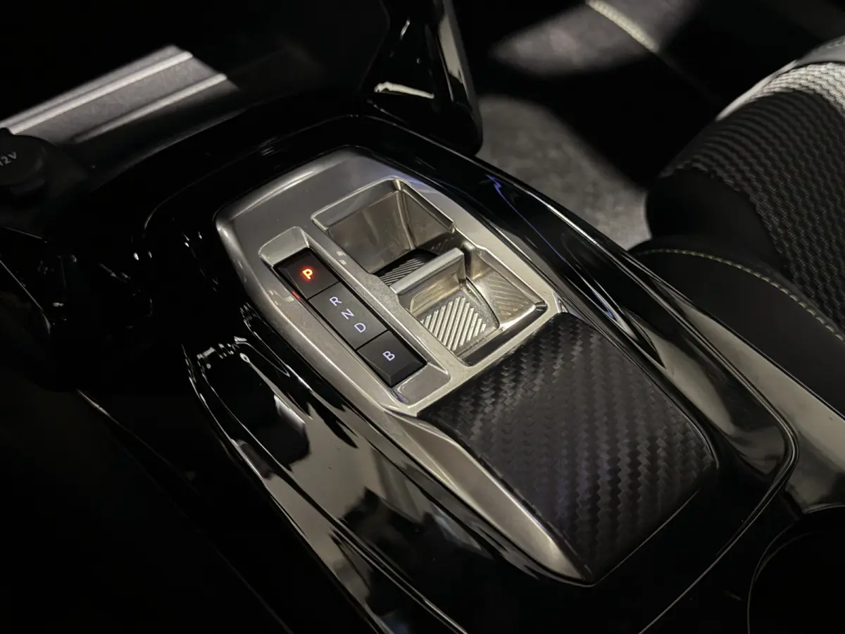 EV GT 50 kWh | ACC met stop&go | Panorama schuif/kanteldak | Keyless | LED lampen