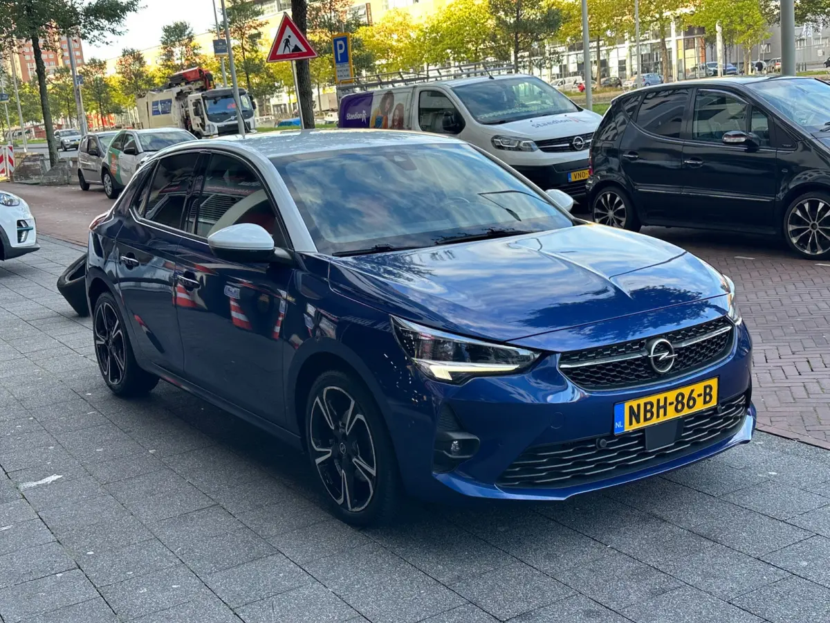1.2 GS Line Automaat Leer Navi Camera Carplay