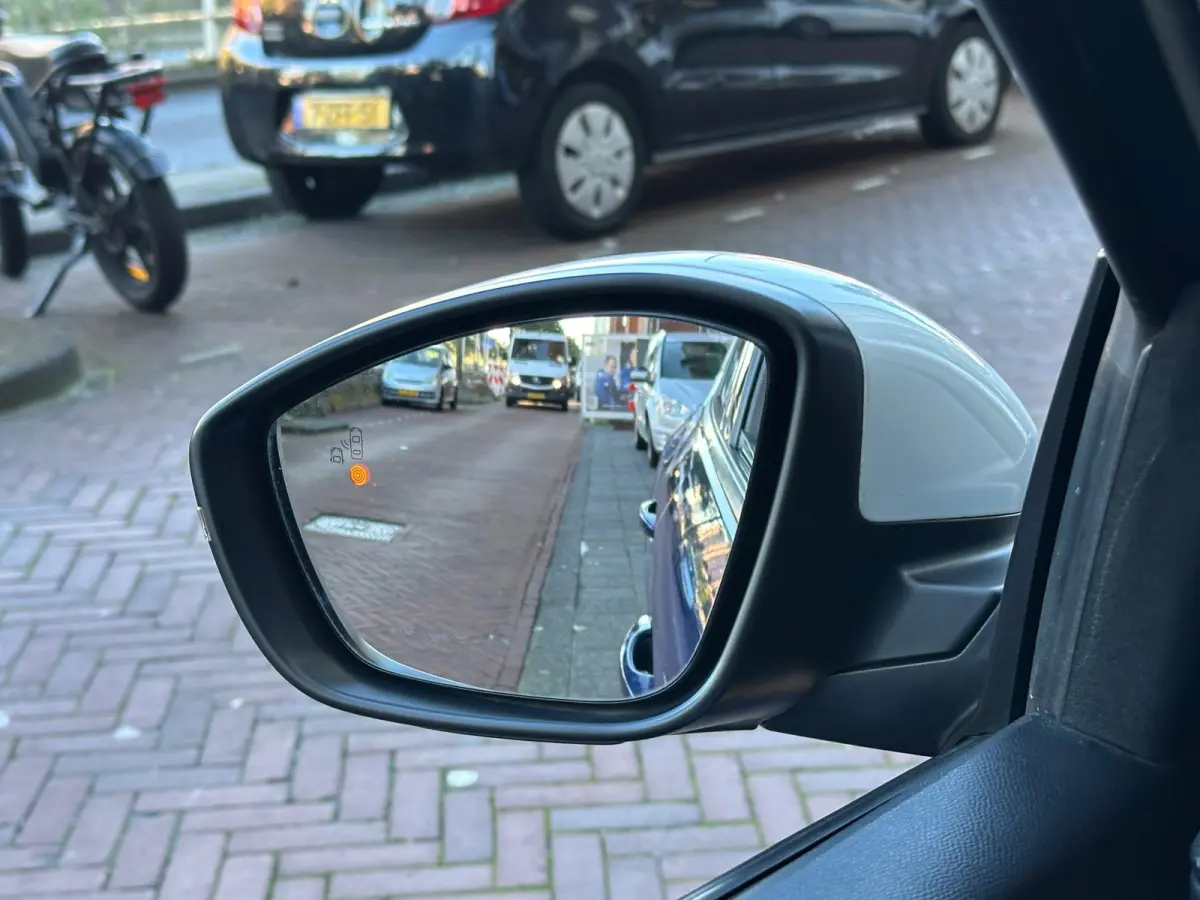 1.2 GS Line Automaat Leer Navi Camera Carplay