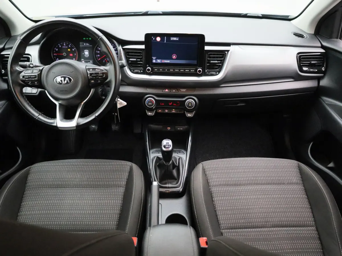 1.0 T 100PK More | Apple Carplay / Android Auto | Privacy Glass | Lichtmetalen Velgen | Camera |