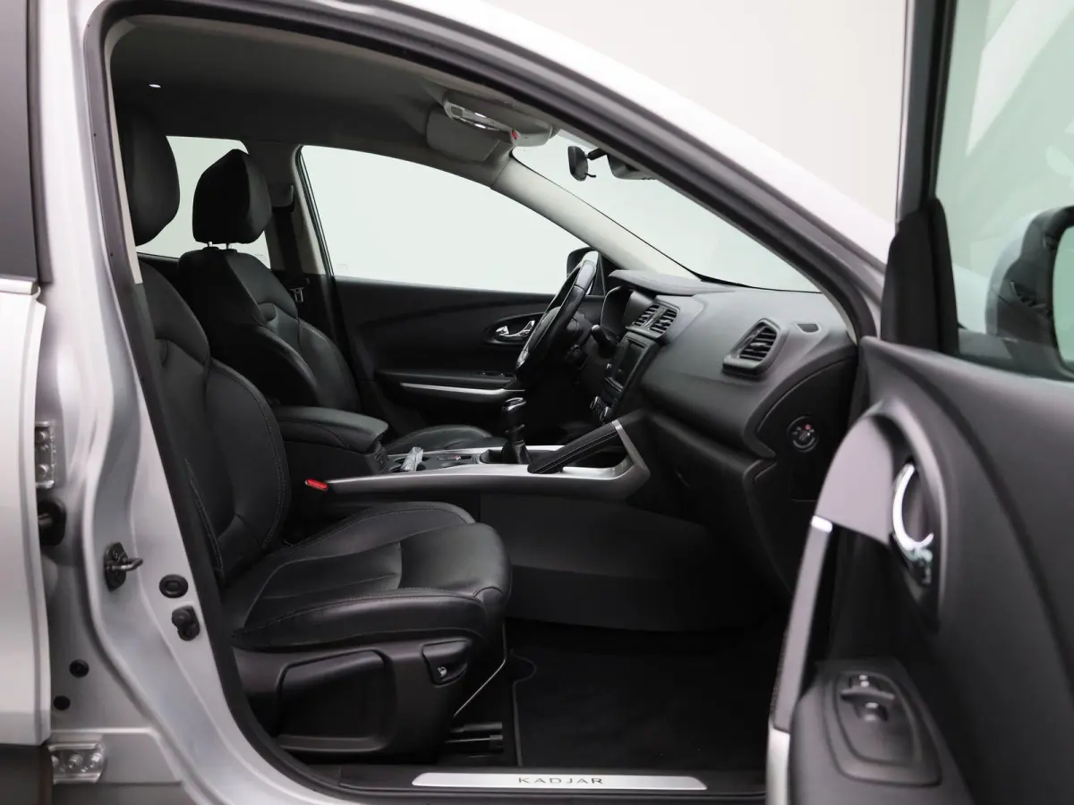 1.2 TCe Bose | Trekhaak | Navigatie | Climate Control | Lederen Bekleding | Stoelverwarming | Zeer Luxe ! |