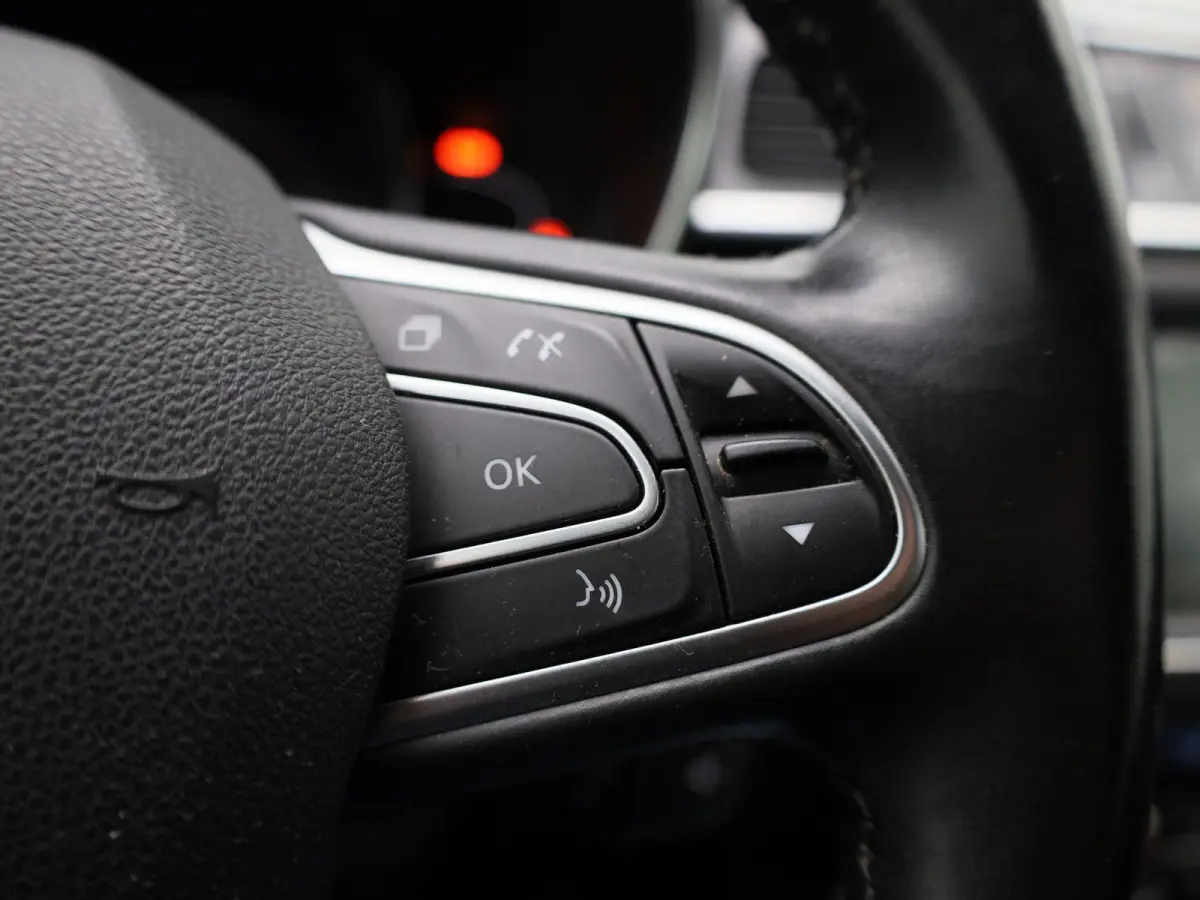 1.2 TCe Bose | Trekhaak | Navigatie | Climate Control | Lederen Bekleding | Stoelverwarming | Zeer Luxe ! |