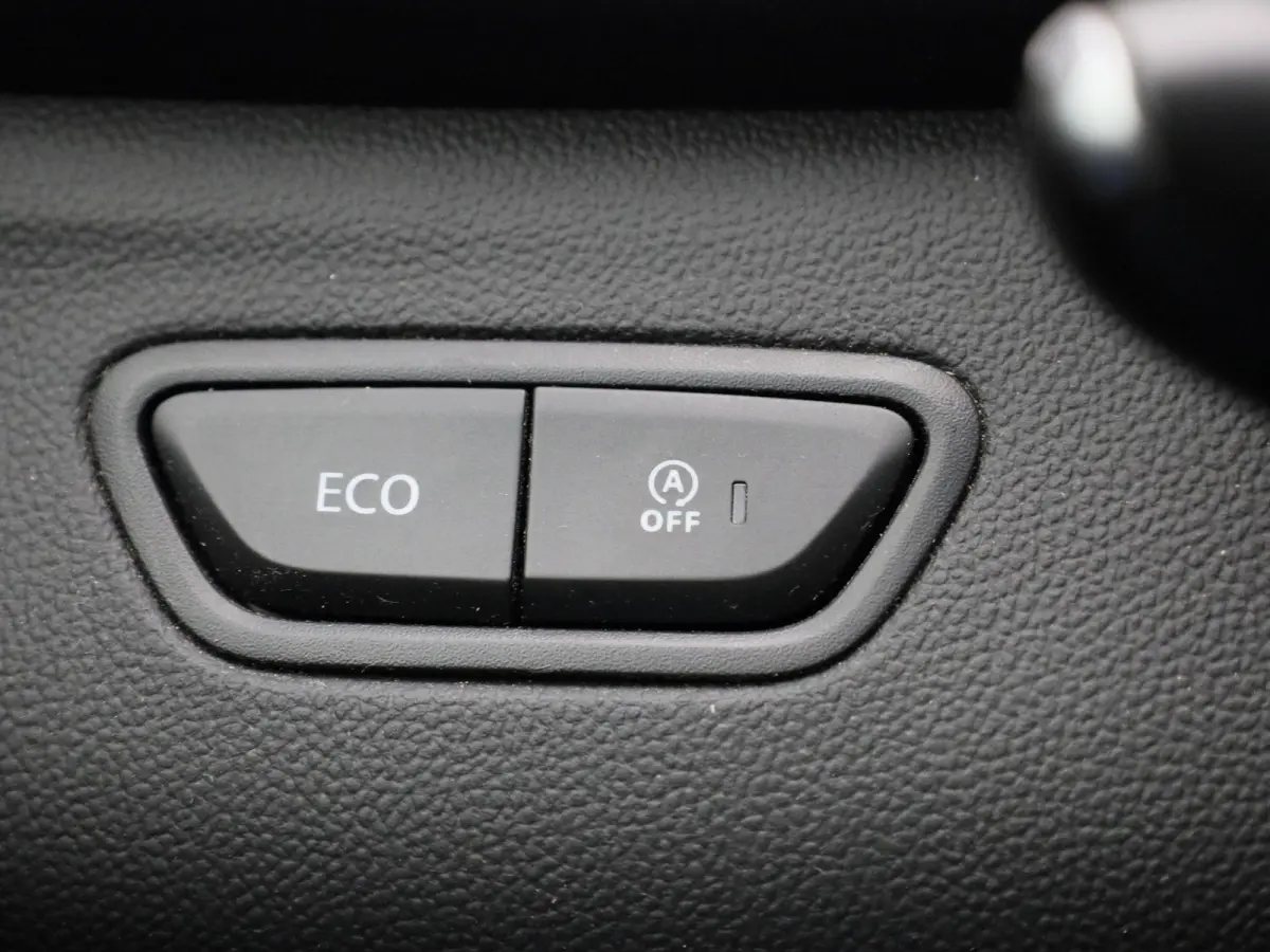 1.2 TCe Bose | Trekhaak | Navigatie | Climate Control | Lederen Bekleding | Stoelverwarming | Zeer Luxe ! |