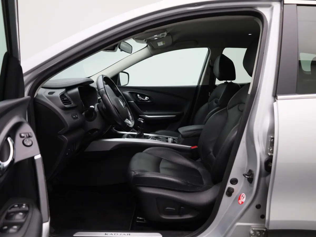 1.2 TCe Bose | Trekhaak | Navigatie | Climate Control | Lederen Bekleding | Stoelverwarming | Zeer Luxe ! |