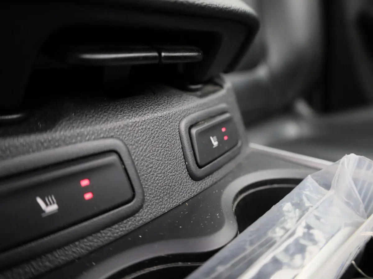1.2 TCe Bose | Trekhaak | Navigatie | Climate Control | Lederen Bekleding | Stoelverwarming | Zeer Luxe ! |