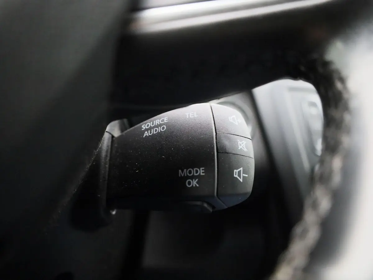 1.2 TCe Bose | Trekhaak | Navigatie | Climate Control | Lederen Bekleding | Stoelverwarming | Zeer Luxe ! |