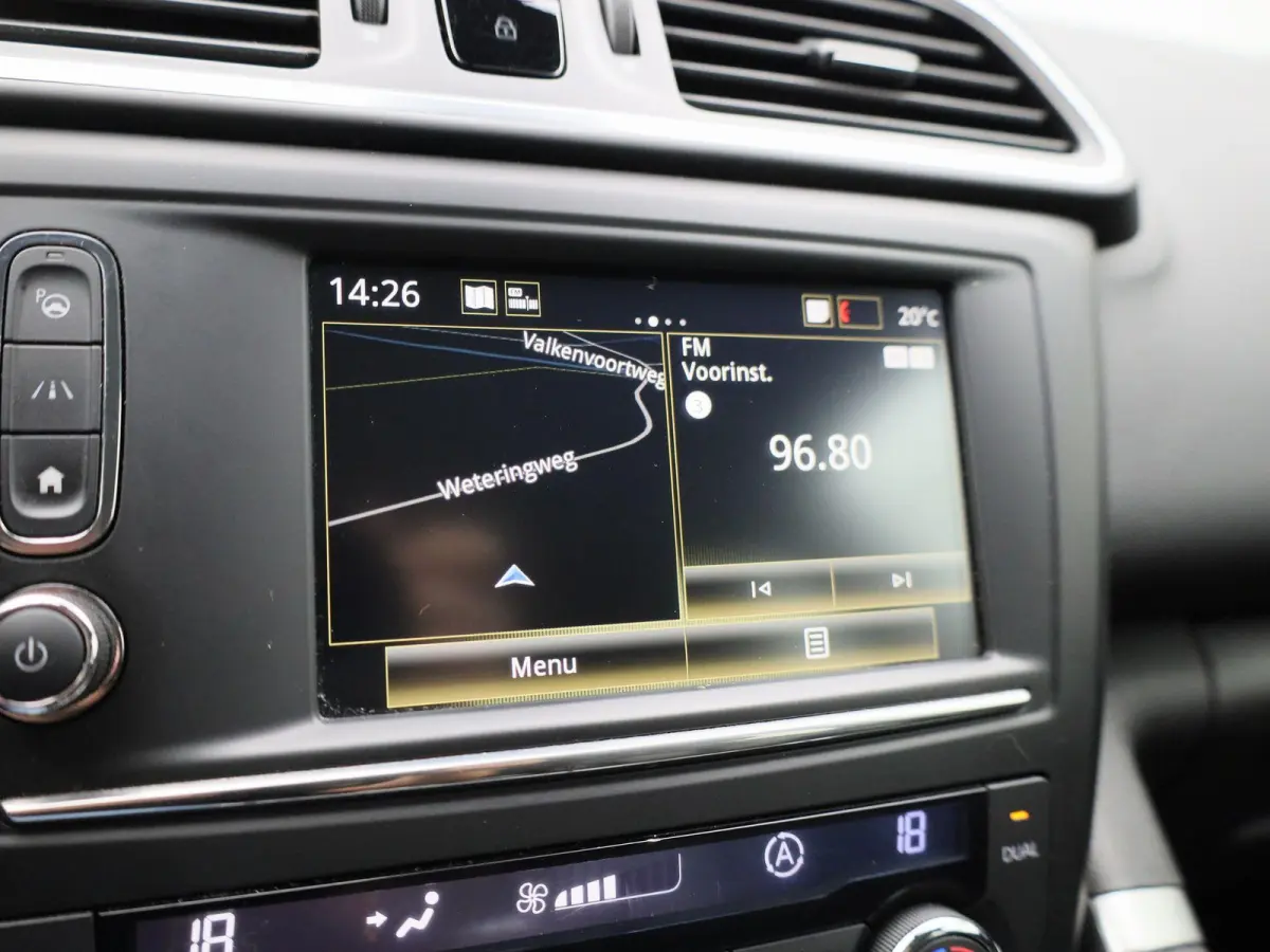 1.2 TCe Bose | Trekhaak | Navigatie | Climate Control | Lederen Bekleding | Stoelverwarming | Zeer Luxe ! |