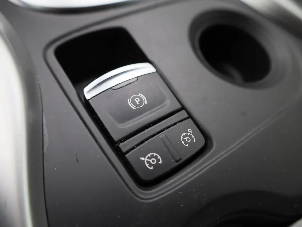 1.2 TCe Bose | Trekhaak | Navigatie | Climate Control | Lederen Bekleding | Stoelverwarming | Zeer Luxe ! |
