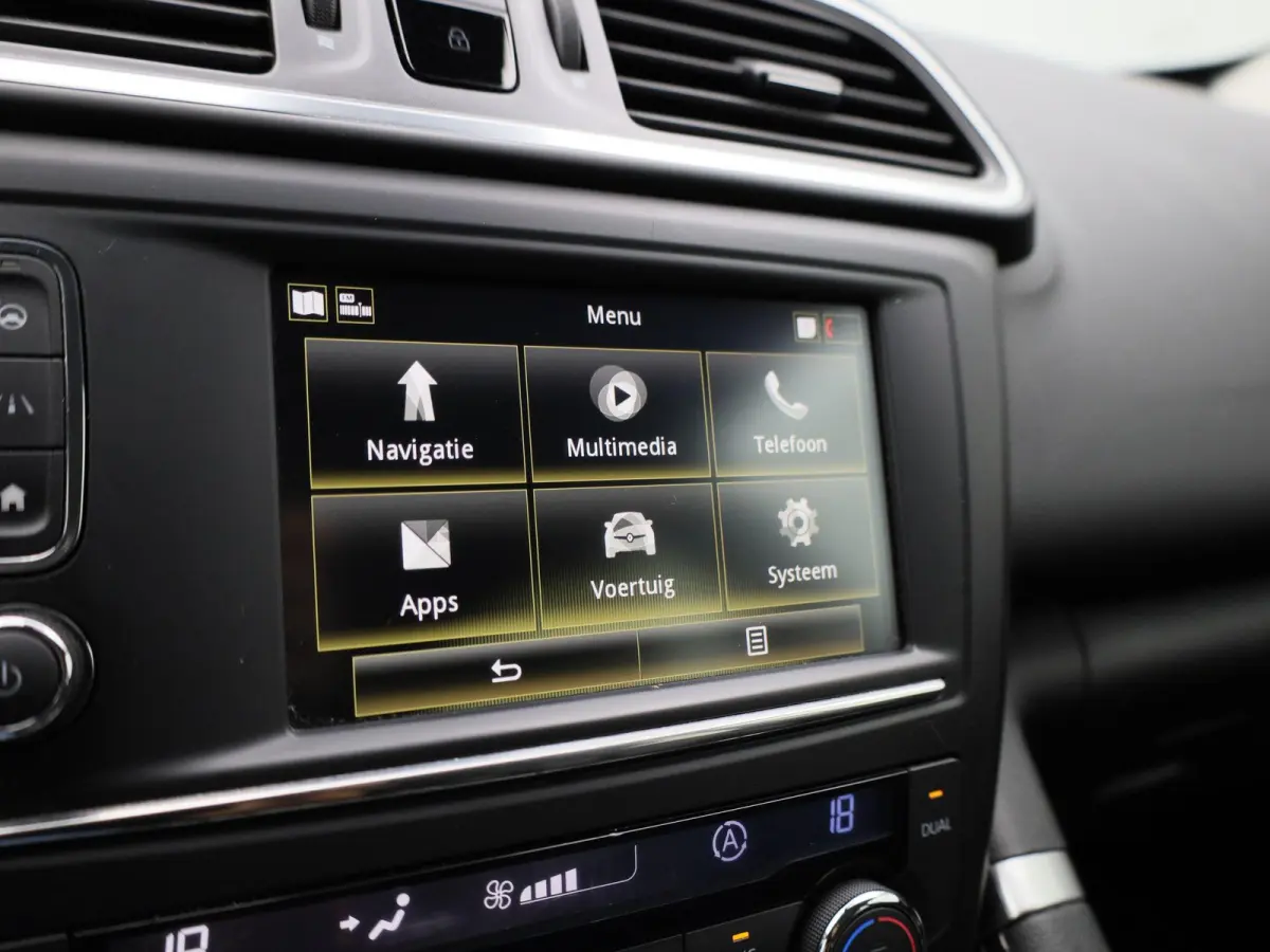 1.2 TCe Bose | Trekhaak | Navigatie | Climate Control | Lederen Bekleding | Stoelverwarming | Zeer Luxe ! |