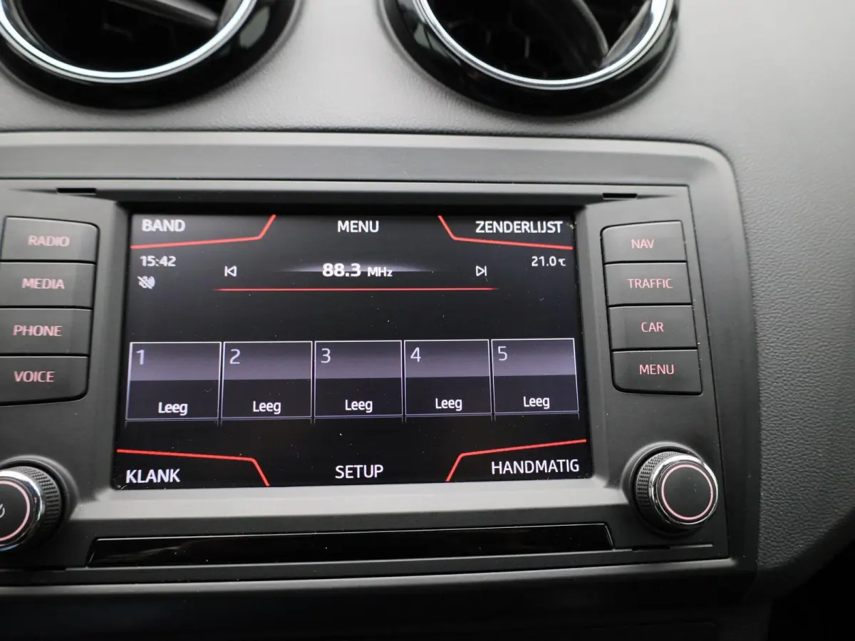 1.0 EcoTSI Style Connect | NAVIGATIE | CLIMATE CONTROL | CRUISE CONTROL