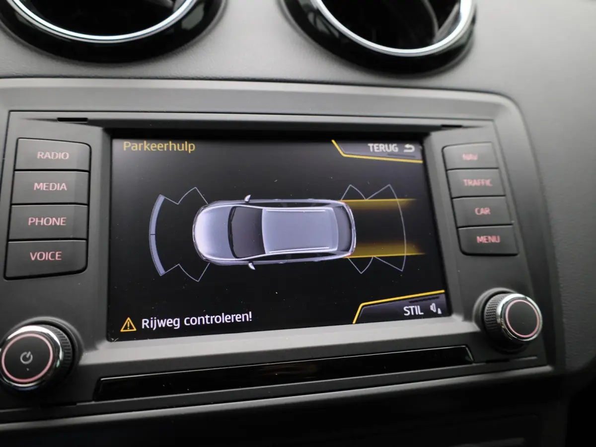 1.0 EcoTSI Style Connect | NAVIGATIE | CLIMATE CONTROL | CRUISE CONTROL