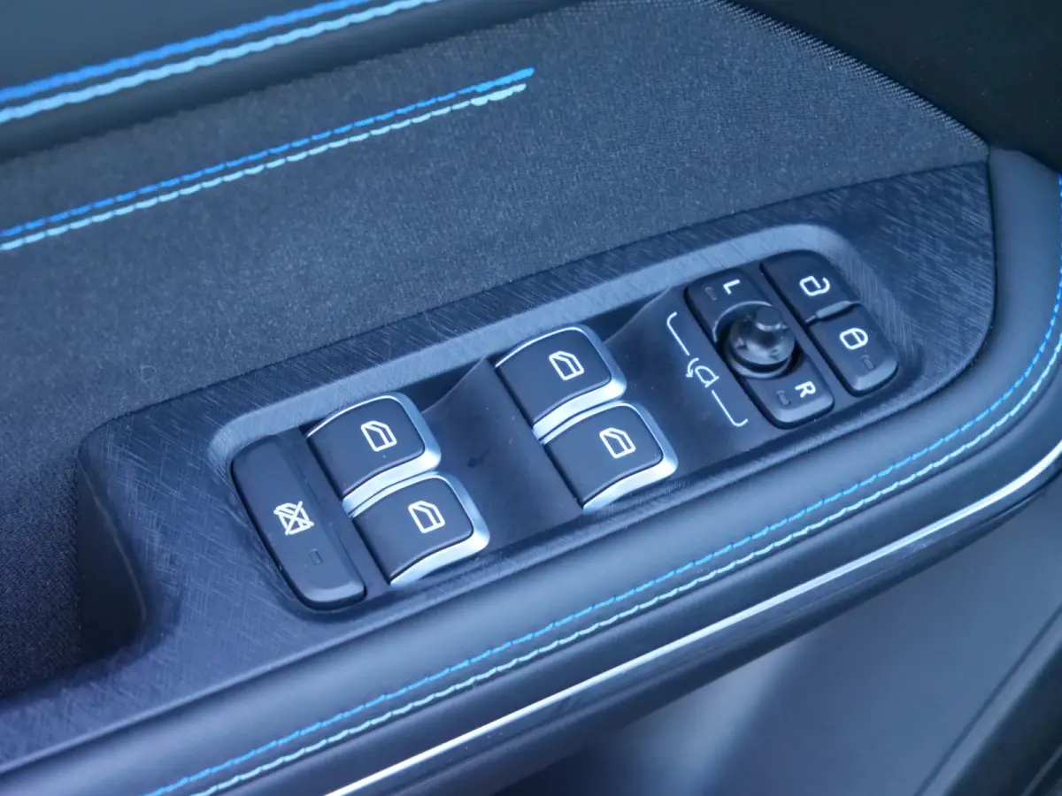 1.5 Plugin Hybrid 261pk Automaat Apple Carplay / Infinity Sound / Schuifdak