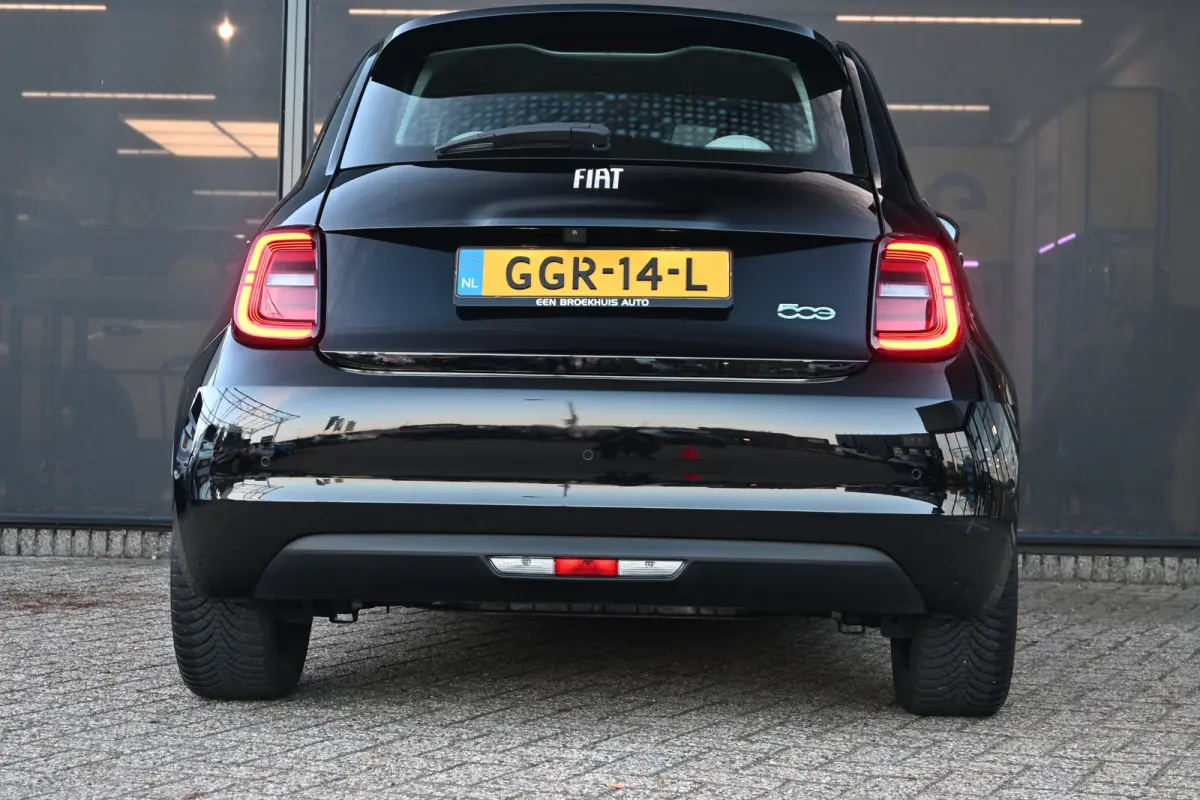 42 kWh 95,7%SOH! La Prima 3-Fase | Vol-Leder | Achteruitrijcamera | Stoelverwarming | Adaptive Cruise | Dodehoekdetectie | Climate Control | !!