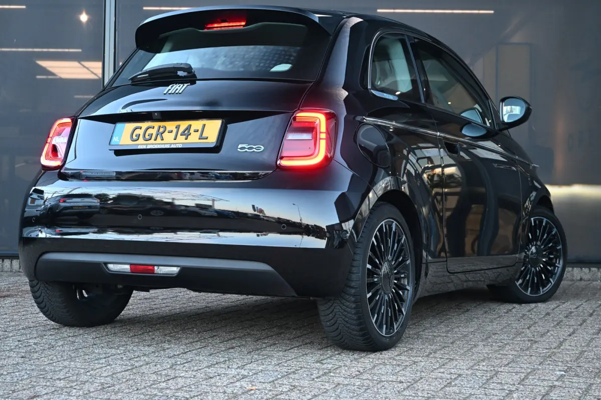 42 kWh 95,7%SOH! La Prima 3-Fase | Vol-Leder | Achteruitrijcamera | Stoelverwarming | Adaptive Cruise | Dodehoekdetectie | Climate Control | !!