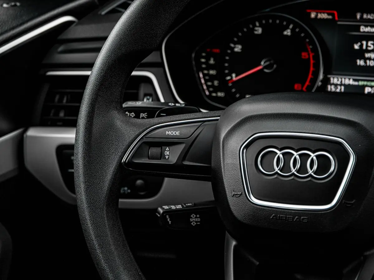 2.0 TDI ultra 150 PK S-tronic Automaat | LED | ECC | Trekhaak | Navigatie | Cruise Control | Stoelverwarming