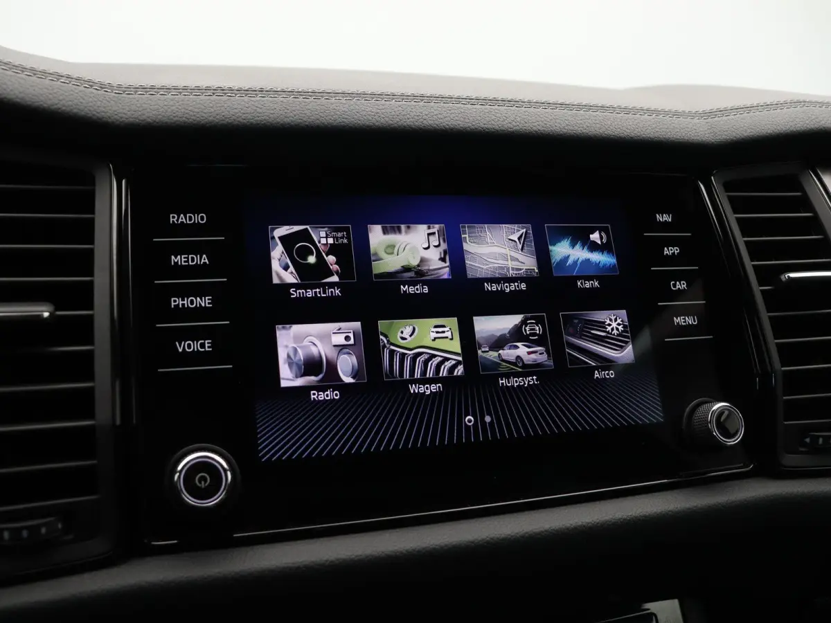 1.5 TSI Sportline Business | Trekhaak wegklapbaar | 1800KG Trekgewicht | Stoelverwarming |