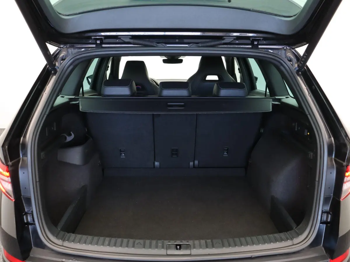 1.5 TSI Sportline Business | Trekhaak wegklapbaar | 1800KG Trekgewicht | Stoelverwarming |