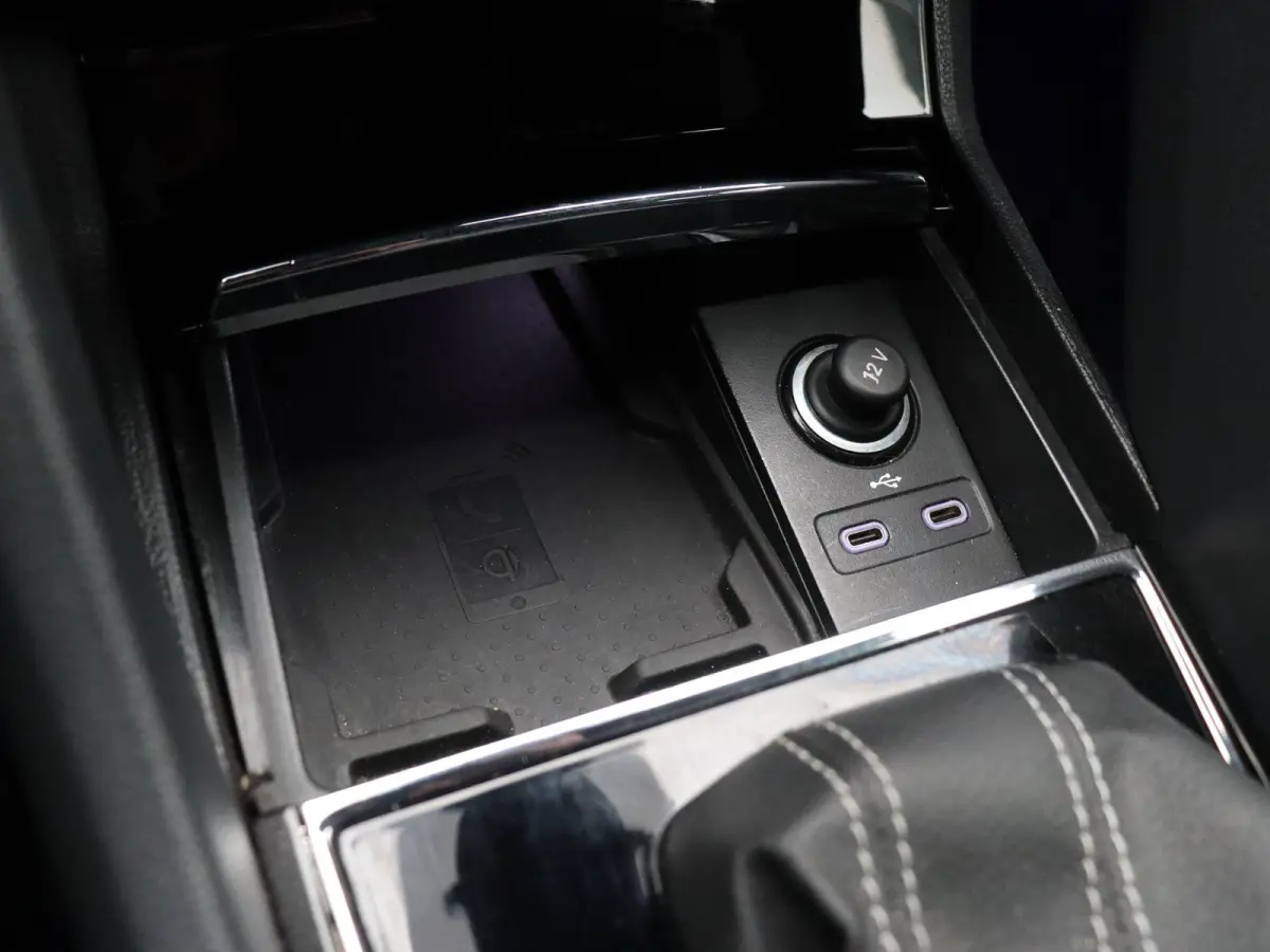1.5 TSI Sportline Business | Trekhaak wegklapbaar | 1800KG Trekgewicht | Stoelverwarming |