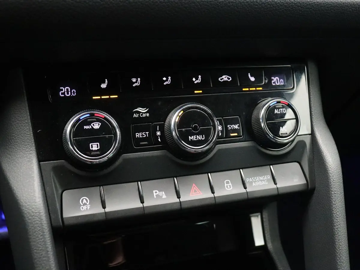 1.5 TSI Sportline Business | Trekhaak wegklapbaar | 1800KG Trekgewicht | Stoelverwarming |