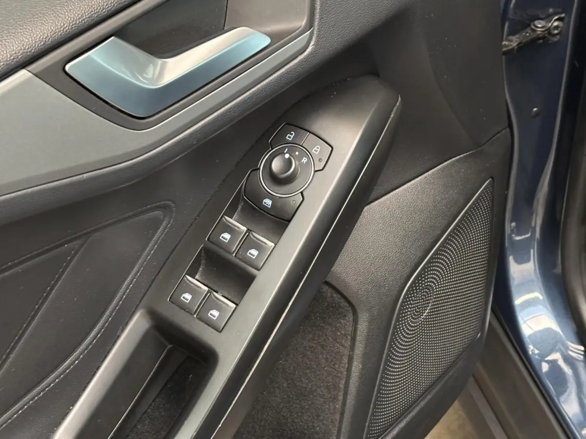 1.0 EcoBoost Hybrid Connected / NL Auto / Nwe koppeling + bak / Apple Carplay / Dealer Onderhouden! / Keurige auto