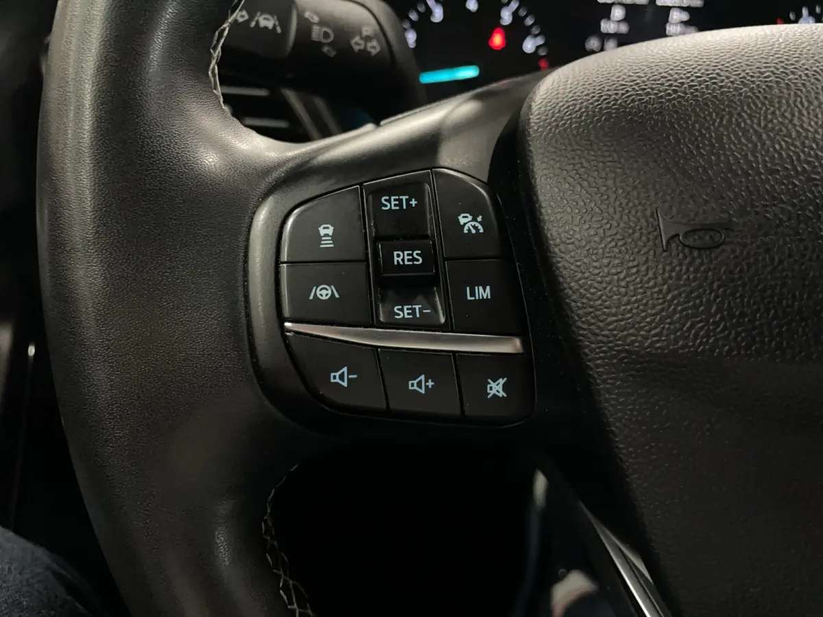 1.0 EcoBoost Titanium X B&O | Adaptieve cruise | Stoel- stuurverw. | Carplay | Camera | 18" | Navigatie
