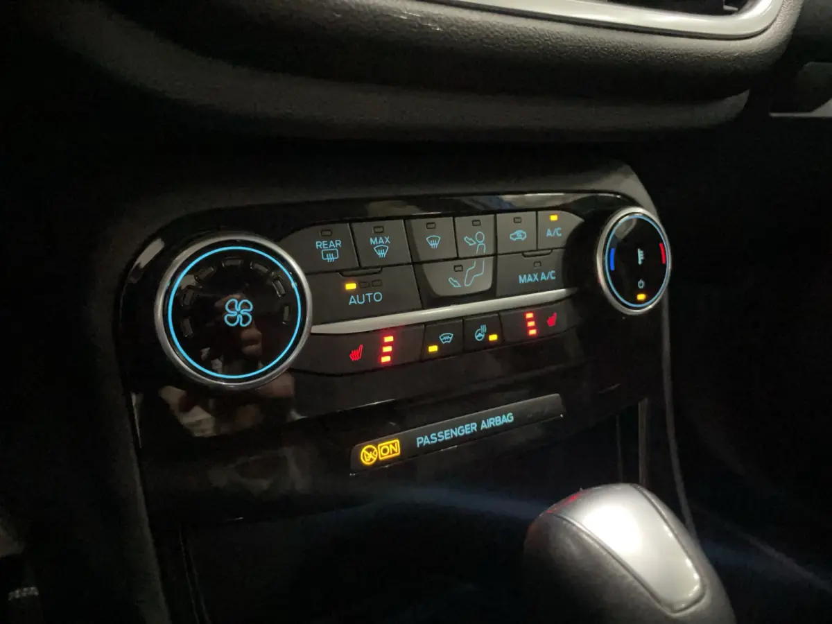 1.0 EcoBoost Titanium X B&O | Adaptieve cruise | Stoel- stuurverw. | Carplay | Camera | 18" | Navigatie
