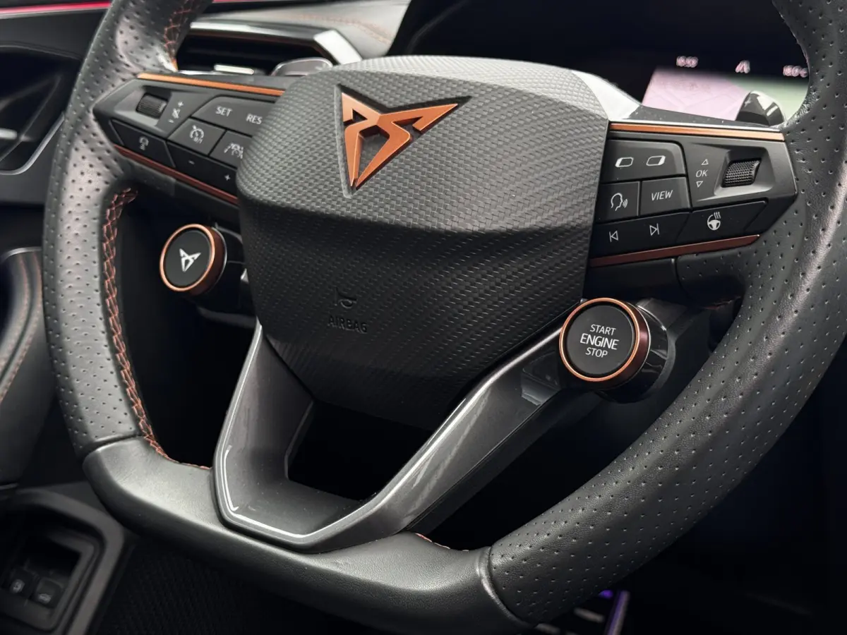 1.4 e-Hybrid VZ Performance | 245 PK | 94% SOH | Pano | Leder + Memory | 360 Camera | Winter Pack