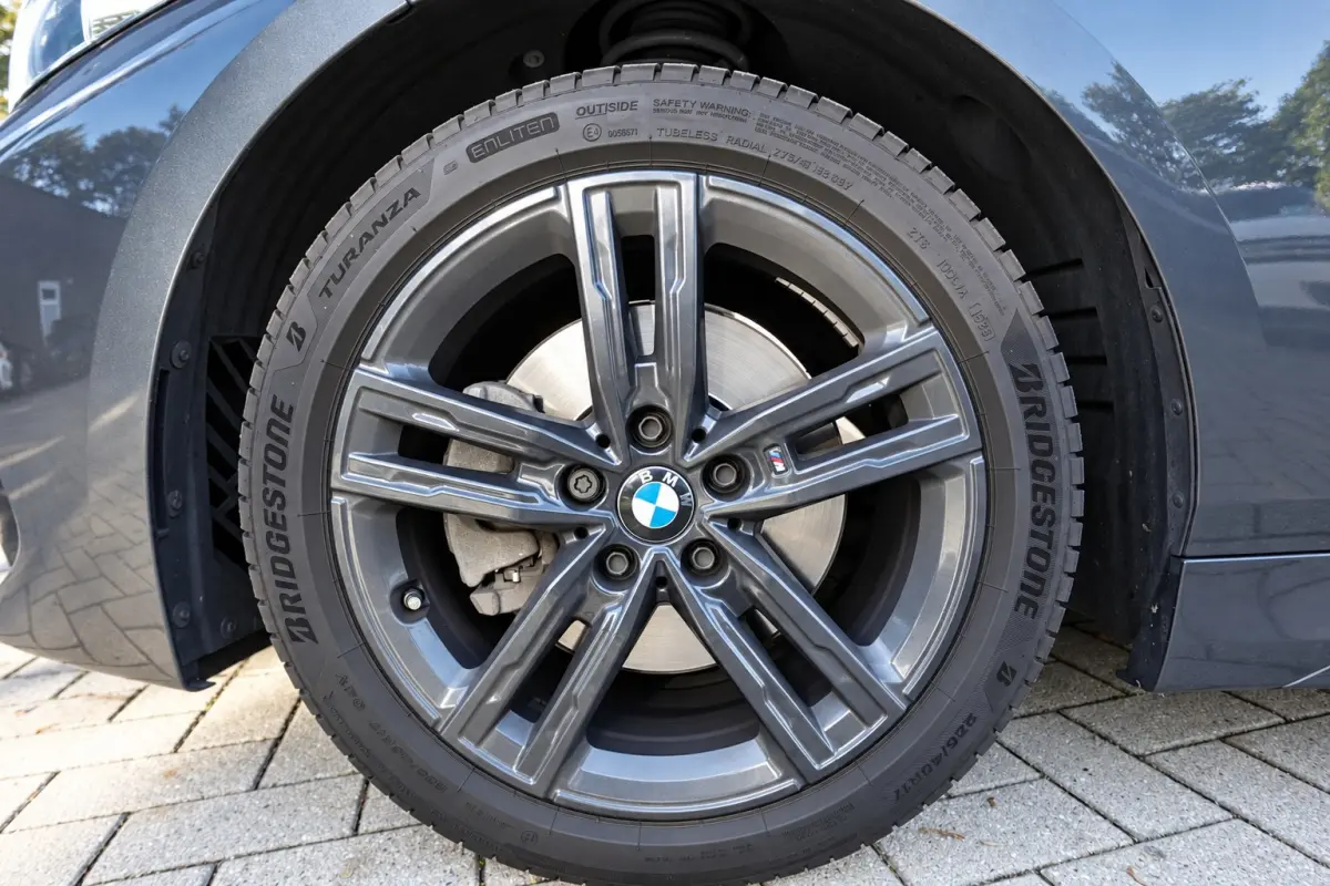 118i High Executive M-PAKKET HUD SFEER ACC