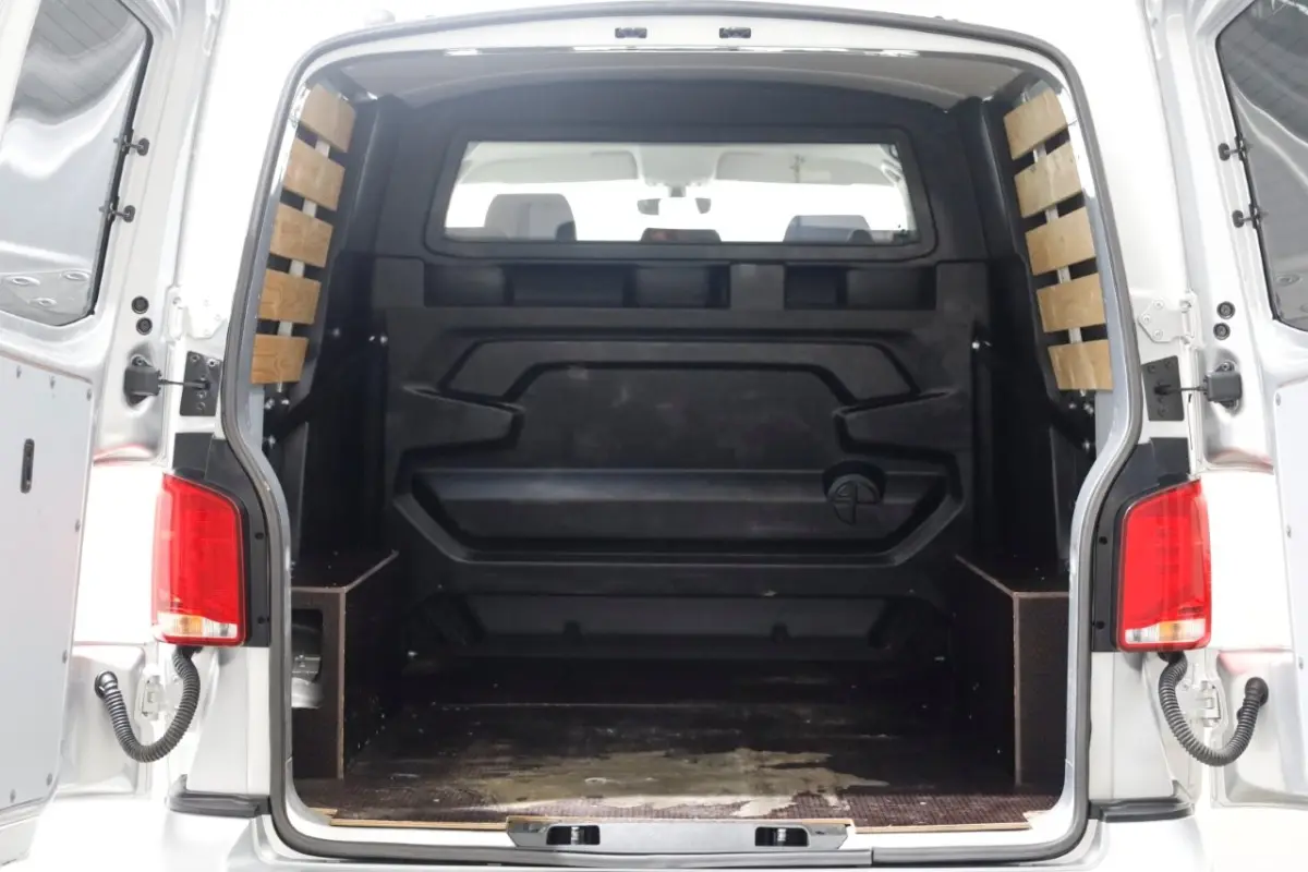 T6.1 2.0 TDI 150pk DSG-Automaat L1H1 D.C. Highline Airco/Navi/Camera 04-2024