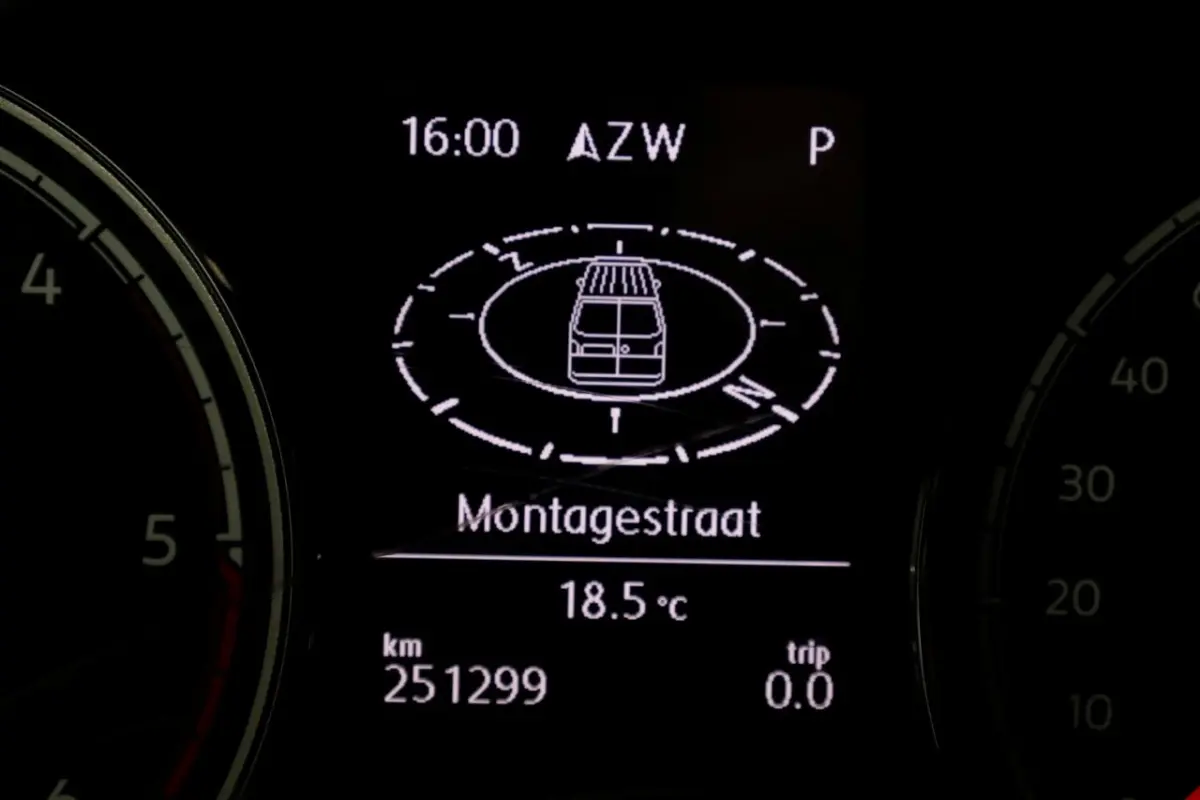 T6.1 2.0 TDI 150pk DSG-Automaat L1H1 D.C. Highline Airco/Navi/Camera 04-2024