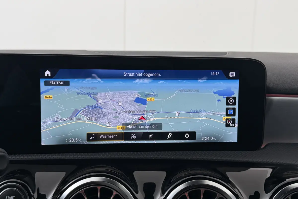 250e AMG Night-Pack Camera 18'LMV Carplay Sfeerverlichting