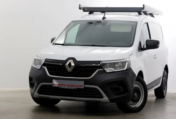 1.5 Blue dCi Airco/Navi/Camera/Imperiaal 05-2022