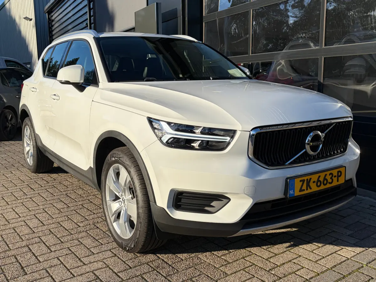 1.5 T3 163 PK Momentum Pro Automaat | ADAPTIEVE CRUISE CONTROL| STOELVERWARMING| ELEK. KOFFERKLEP| KEYLESS| NAVIGATIE + APPLE CARPLAY/ANDROID AUTO| PARKEERSENSOREN| LED| DAB| VOORSTOELEN IN 