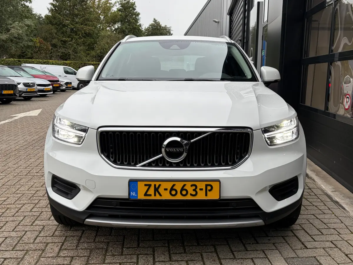 1.5 T3 163 PK Momentum Pro Automaat | ADAPTIEVE CRUISE CONTROL| STOELVERWARMING| ELEK. KOFFERKLEP| KEYLESS| NAVIGATIE + APPLE CARPLAY/ANDROID AUTO| PARKEERSENSOREN| LED| DAB| VOORSTOELEN IN 