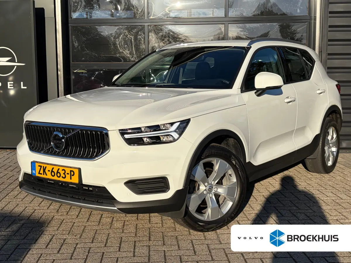 1.5 T3 163 PK Momentum Pro Automaat | ADAPTIEVE CRUISE CONTROL| STOELVERWARMING| ELEK. KOFFERKLEP| KEYLESS| NAVIGATIE + APPLE CARPLAY/ANDROID AUTO| PARKEERSENSOREN| LED| DAB| VOORSTOELEN IN 