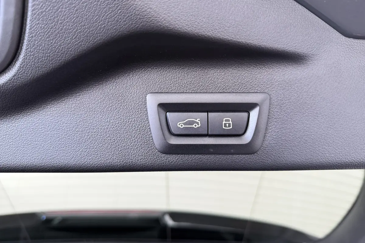 xDrive50e 490 PK Aut. M-Sport Pro Full Options!! Pano-Skylounge Bowers&Wilkins 22"LMV