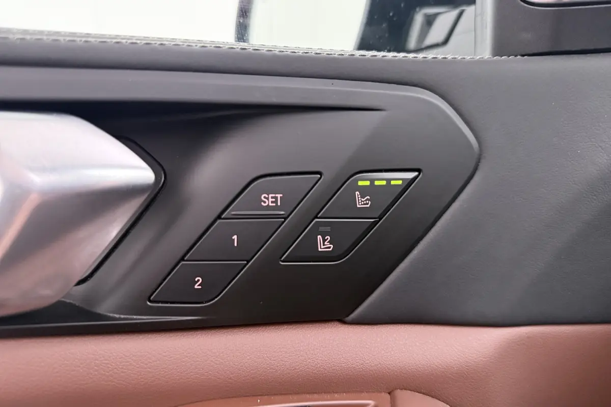 xDrive50e 490 PK Aut. M-Sport Pro Full Options!! Pano-Skylounge Bowers&Wilkins 22"LMV