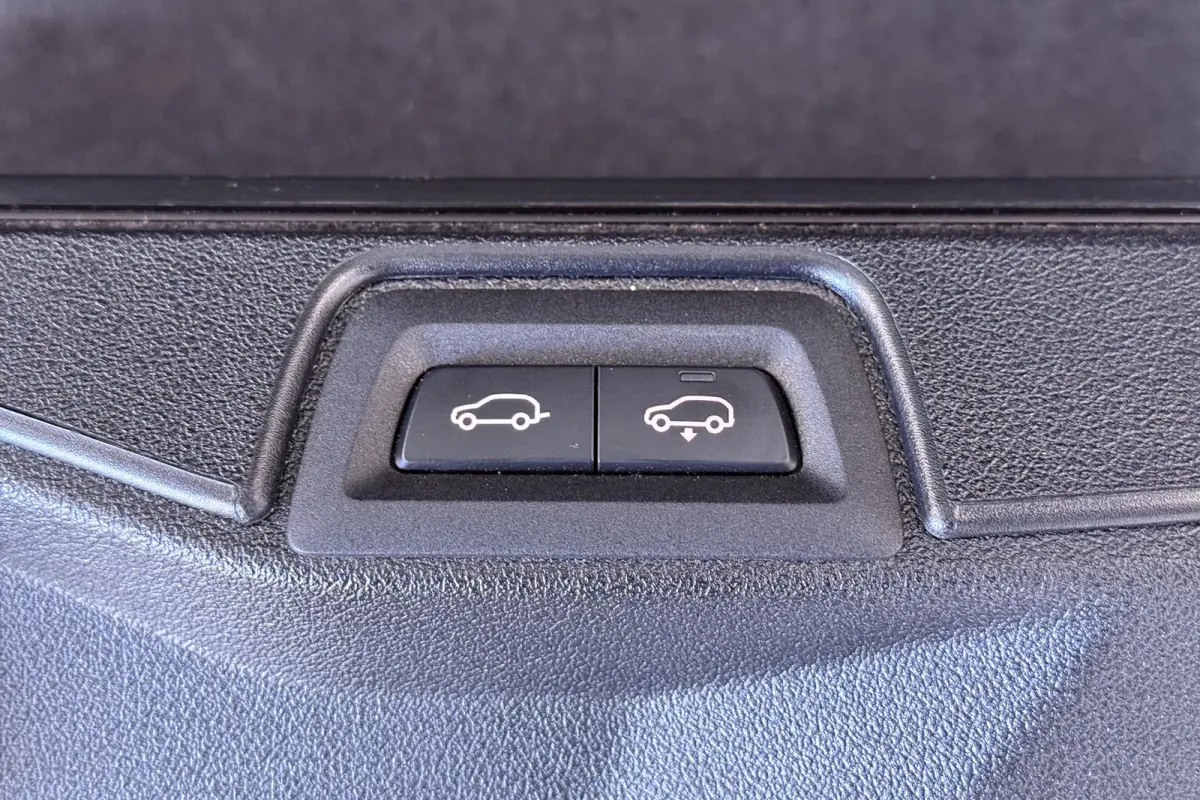 xDrive50e 490 PK Aut. M-Sport Pro Full Options!! Pano-Skylounge Bowers&Wilkins 22"LMV