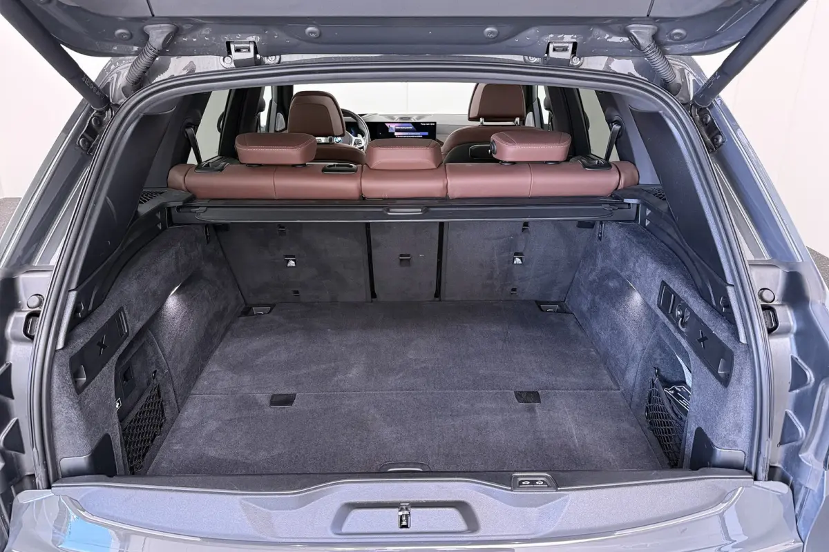 xDrive50e 490 PK Aut. M-Sport Pro Full Options!! Pano-Skylounge Bowers&Wilkins 22"LMV