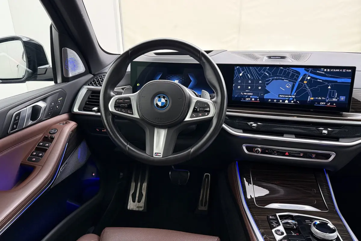xDrive50e 490 PK Aut. M-Sport Pro Full Options!! Pano-Skylounge Bowers&Wilkins 22"LMV