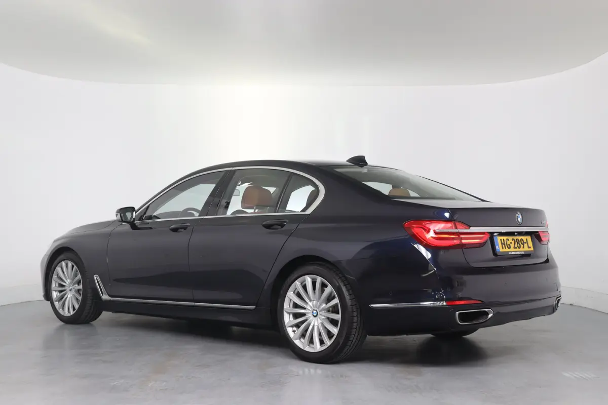 740i High Executive | 1e Eigenaar! | Dealer Onderhouden! | Harman/Kardon | 360 Camera | Trekhaak | Memory | Sfeerverlichting | LED | keyless | Leder | BLIS | DAB | Elk. Kofferbak | Stoelverw